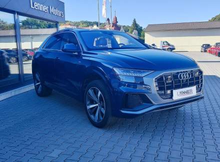 Audi - Q8