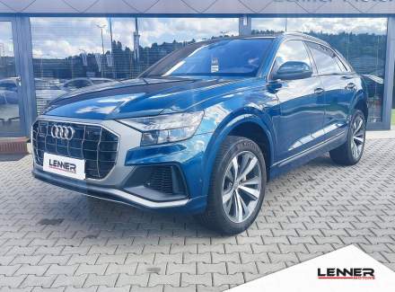 Audi - Q8