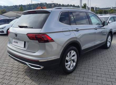 Volkswagen - Tiguan