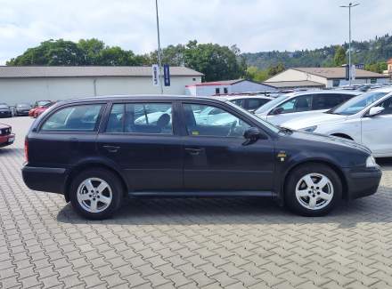 Škoda - Octavia