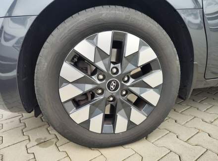Hyundai - Staria
