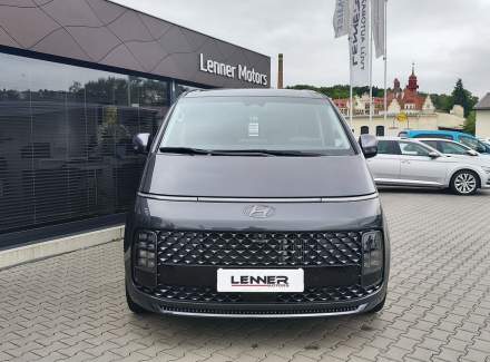Hyundai - Staria