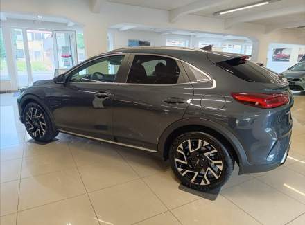 Kia - XCeed