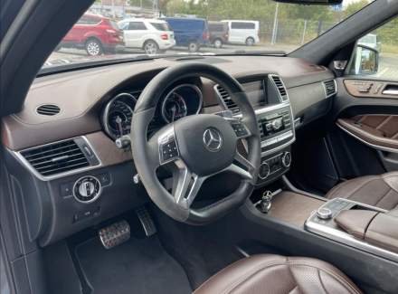Mercedes-Benz - GL