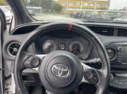 Toyota - Yaris