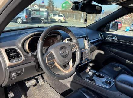 Jeep - Grand Cherokee