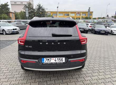 Volvo - XC40