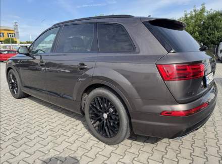 Audi - Q7