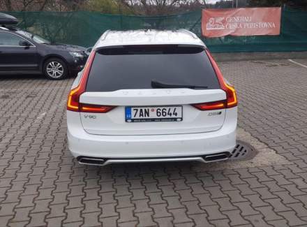 Volvo - V90