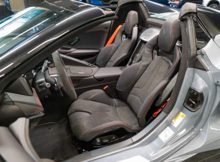 Chevrolet - Corvette