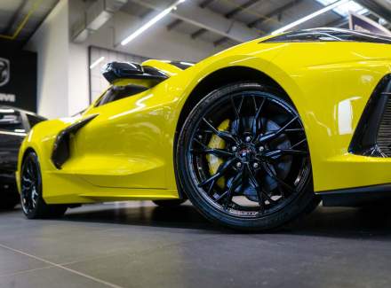 Chevrolet - Corvette