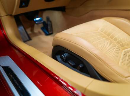 Chevrolet - Corvette