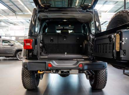 Jeep - Wrangler