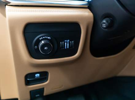 Jeep - Grand Cherokee