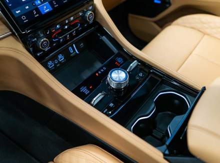 Jeep - Grand Cherokee