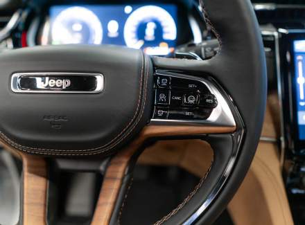 Jeep - Grand Cherokee