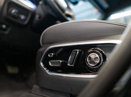 Jeep - Grand Cherokee