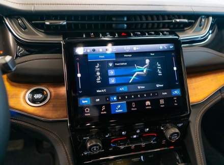 Jeep - Grand Cherokee