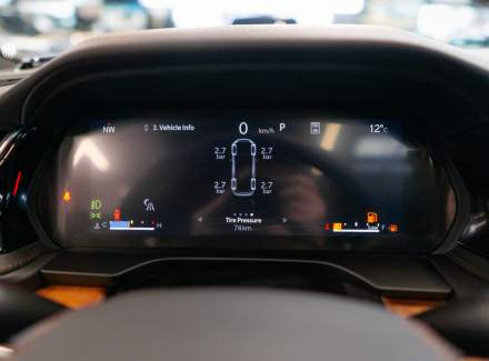 Jeep - Grand Cherokee