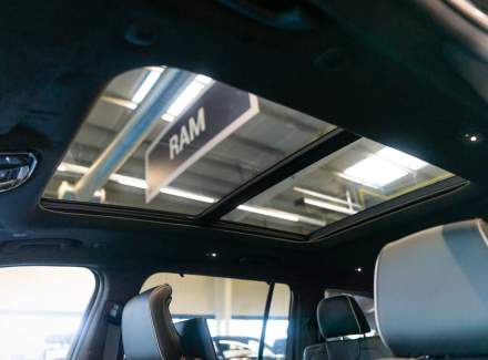 Jeep - Grand Cherokee