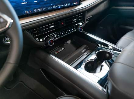 Chevrolet - Suburban