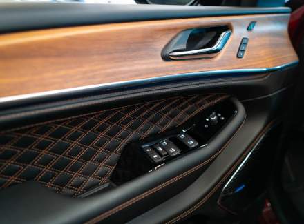 Jeep - Grand Cherokee