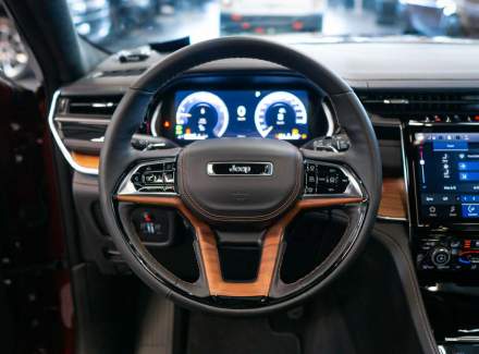 Jeep - Grand Cherokee