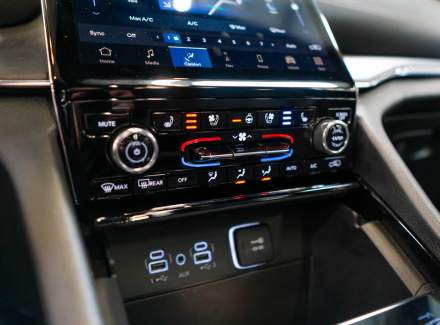 Jeep - Grand Cherokee