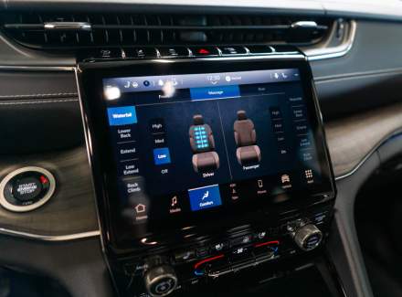 Jeep - Grand Cherokee