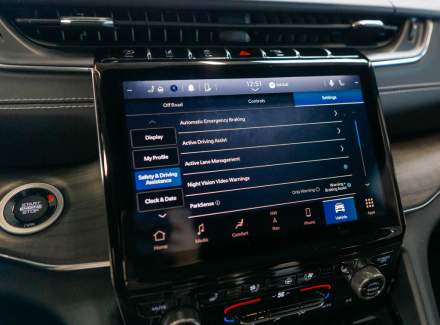 Jeep - Grand Cherokee