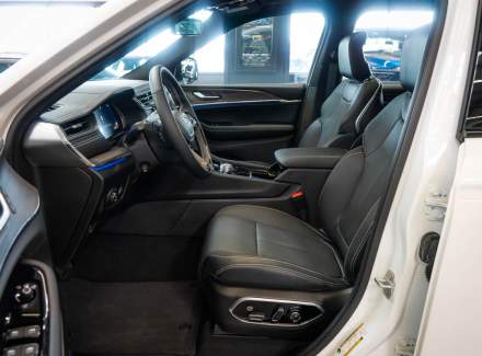 Jeep - Grand Cherokee