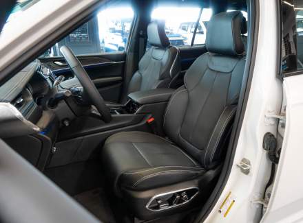 Jeep - Grand Cherokee