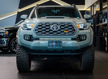 Toyota - Tacoma