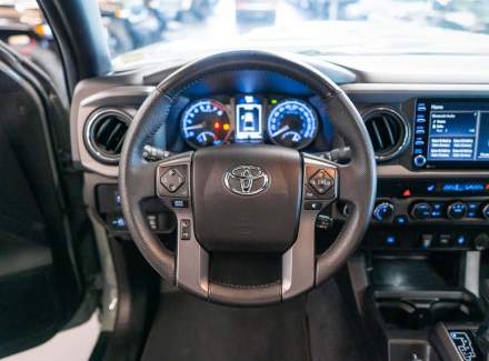 Toyota - Tacoma