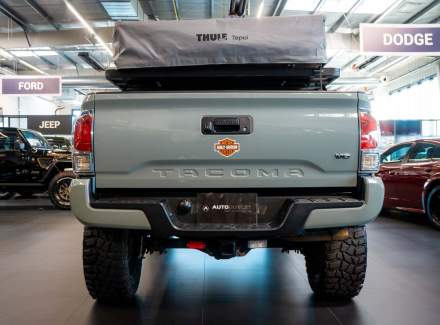 Toyota - Tacoma