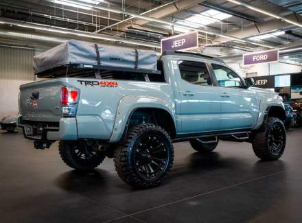 Toyota - Tacoma