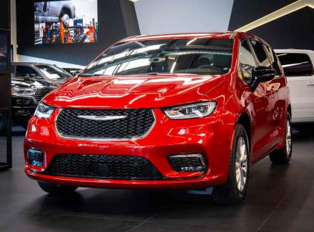 Chrysler - Pacifica
