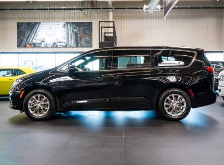 Chrysler - Pacifica