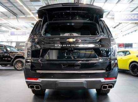 Chevrolet - Suburban