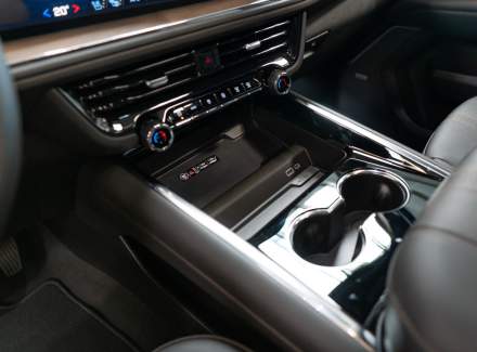 Chevrolet - Suburban