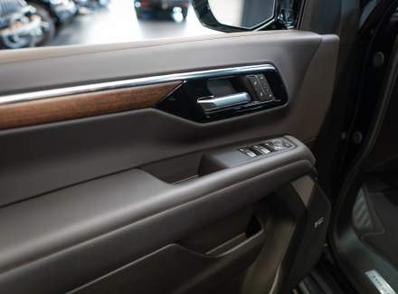 Chevrolet - Suburban