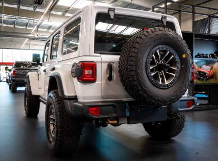 Jeep - Wrangler