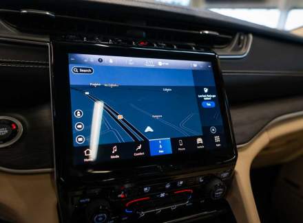 Jeep - Grand Cherokee