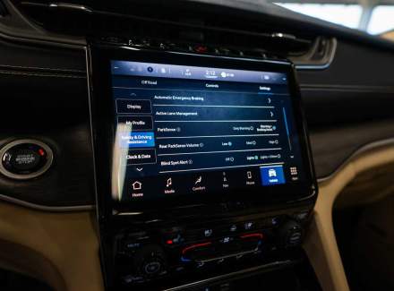 Jeep - Grand Cherokee