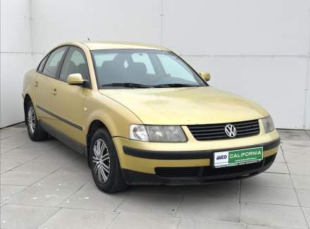 Volkswagen - Passat