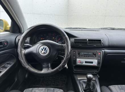 Volkswagen - Passat