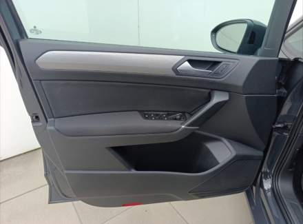 Volkswagen - Touran
