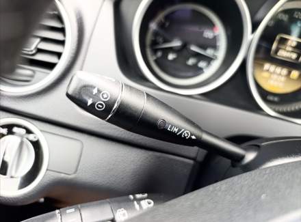 Mercedes-Benz - C-class