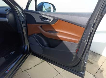 Audi - Q7