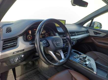 Audi - Q7